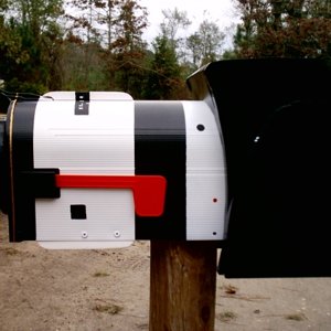 35_mm_camera_mailbox