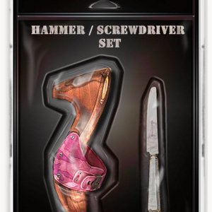 Womans_scredriver_and_hammer