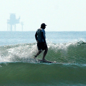 dad_surfing_trucker_hat_bhp