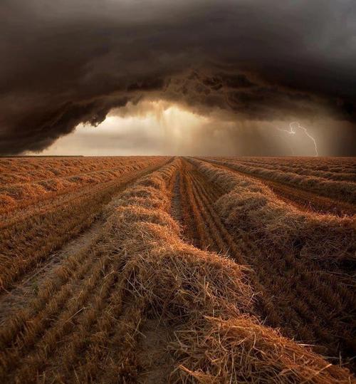 Kansas_Storm