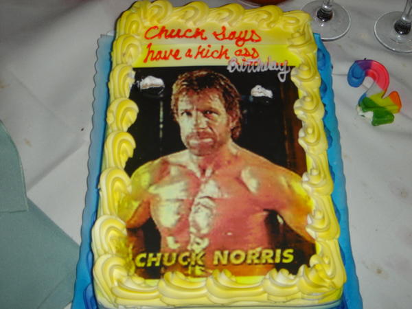yikers_chuck_norris_birthday_cake1